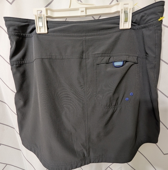 Title Nine Gray Skort with Purple Zipper Accents - Picture 2 of 3